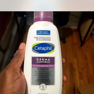 Cetaphil Derma Control Oil Removing Foam Wash